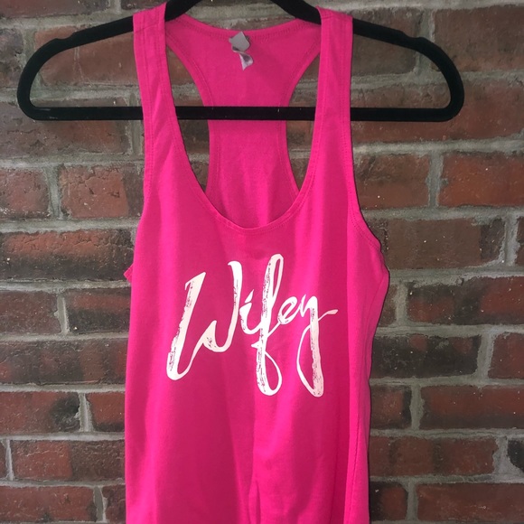 NEXT LEVEL APPAREL❤️ “WIFEY” HALTER TANK Sz Small - Picture 9 of 12